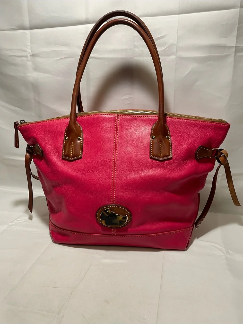 Dooney & Bourke 